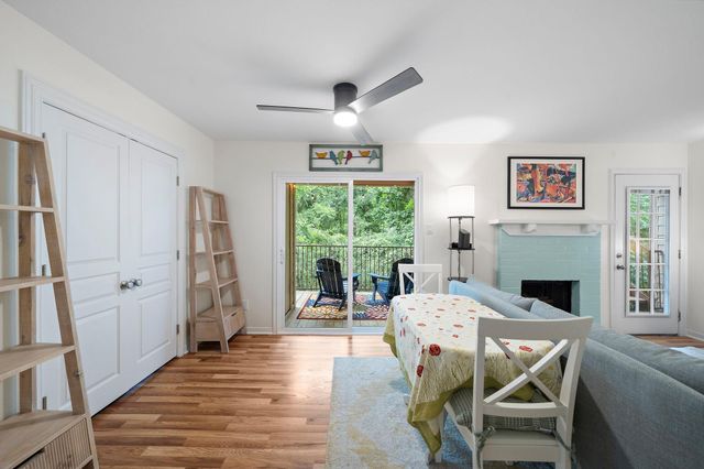 3500 Tangle Brush Drive 28, The Woodlands, TX 77381