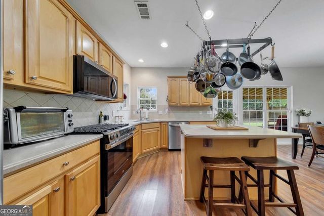 419 Highlands Loop, Woodstock, GA 30188