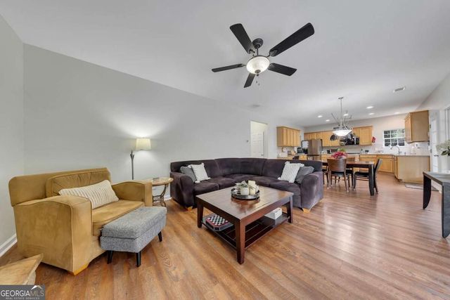 419 Highlands Loop, Woodstock, GA 30188