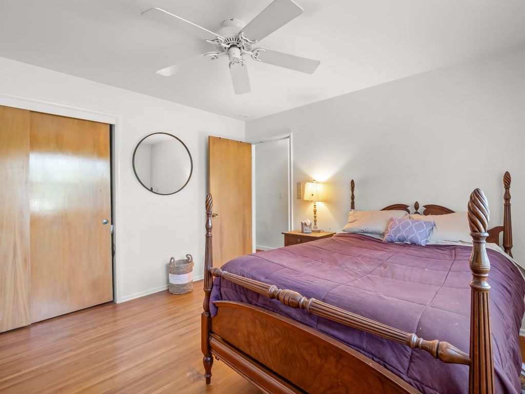 Image 21 of property listing at 1486 W Roberts Avenue, Fresno, CA 93711