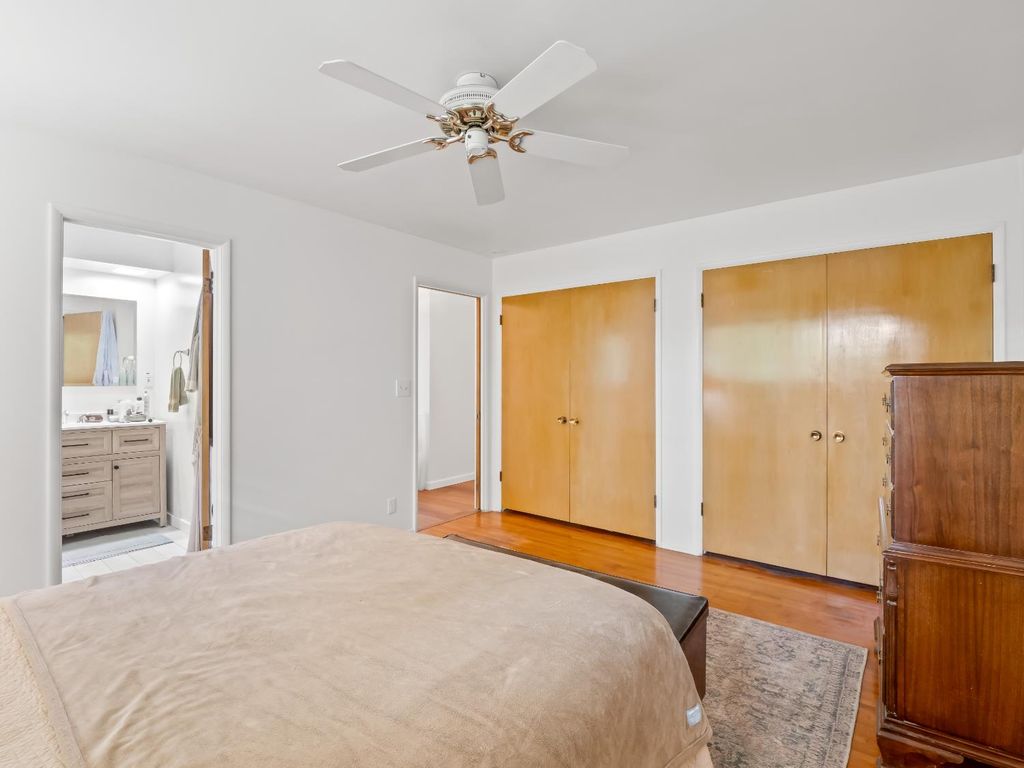 Image 27 of property listing at 1486 W Roberts Avenue, Fresno, CA 93711