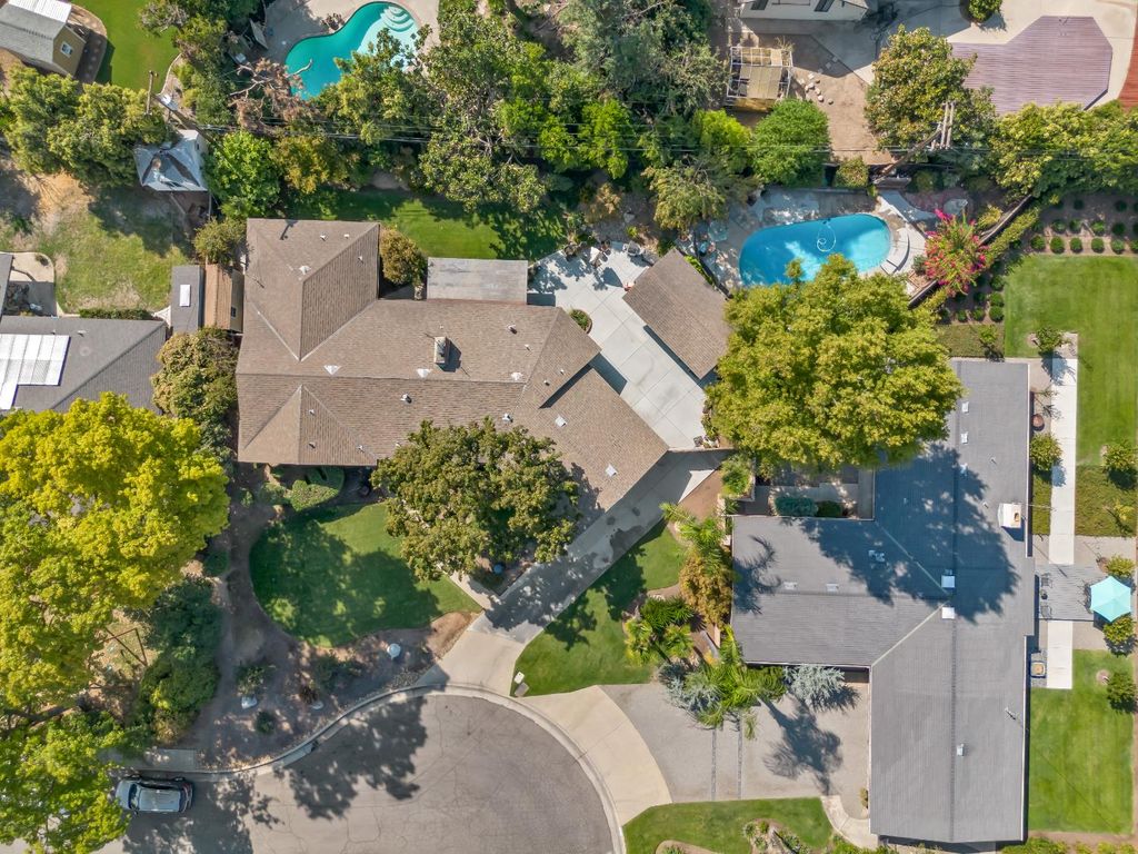 Image 46 of property listing at 1486 W Roberts Avenue, Fresno, CA 93711