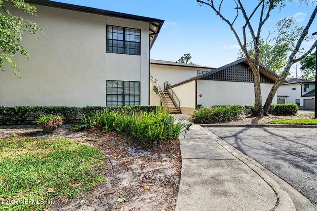 10150 BELLE RIVE Boulevard 402, Jacksonville, FL 32256