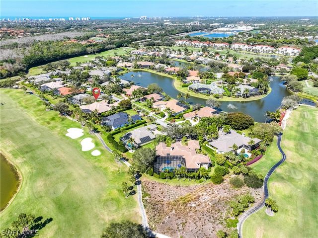 1687 Persimmon DR, Naples, FL 34109