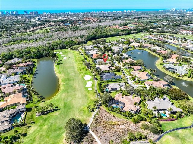 1687 Persimmon DR, Naples, FL 34109