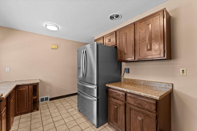 1739 Hampshire Avenue, Saint Paul, MN 55116