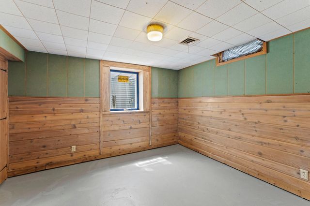 1739 Hampshire Avenue, Saint Paul, MN 55116