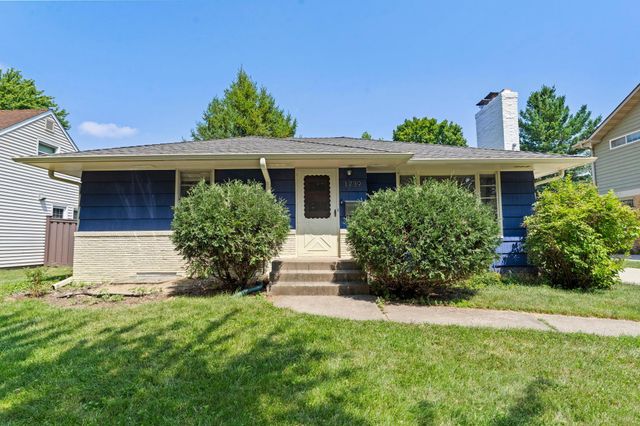 1739 Hampshire Avenue, Saint Paul, MN 55116