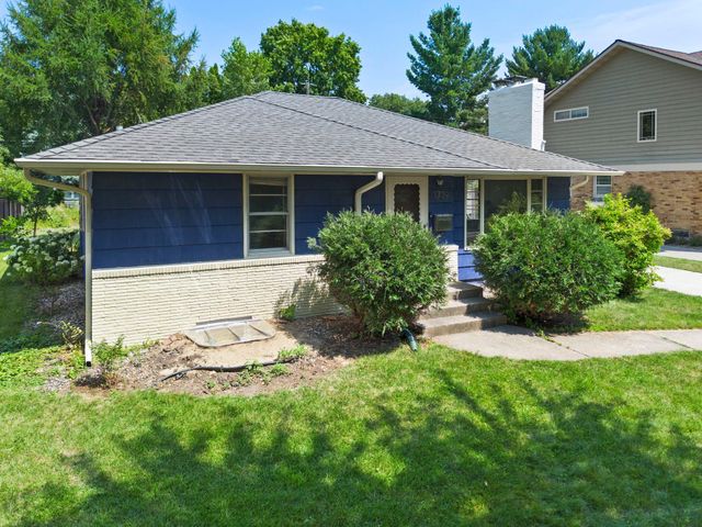 1739 Hampshire Avenue, Saint Paul, MN 55116