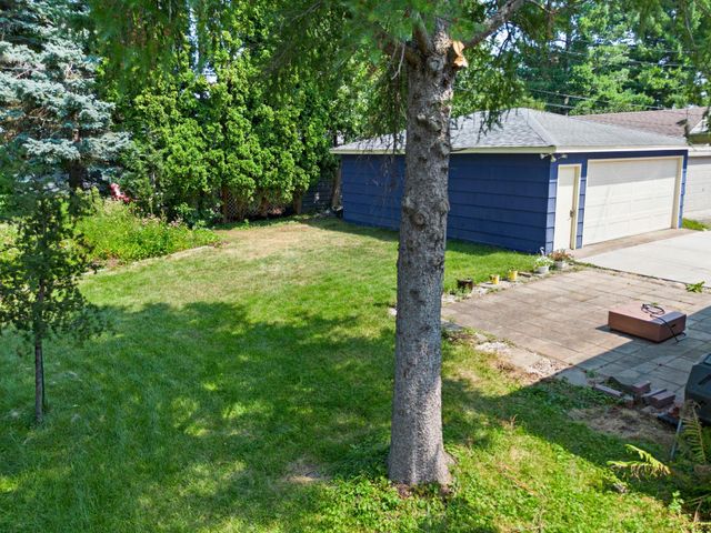 1739 Hampshire Avenue, Saint Paul, MN 55116