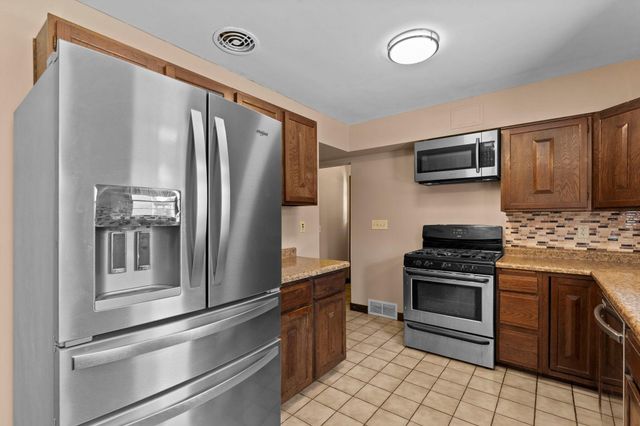 1739 Hampshire Avenue, Saint Paul, MN 55116