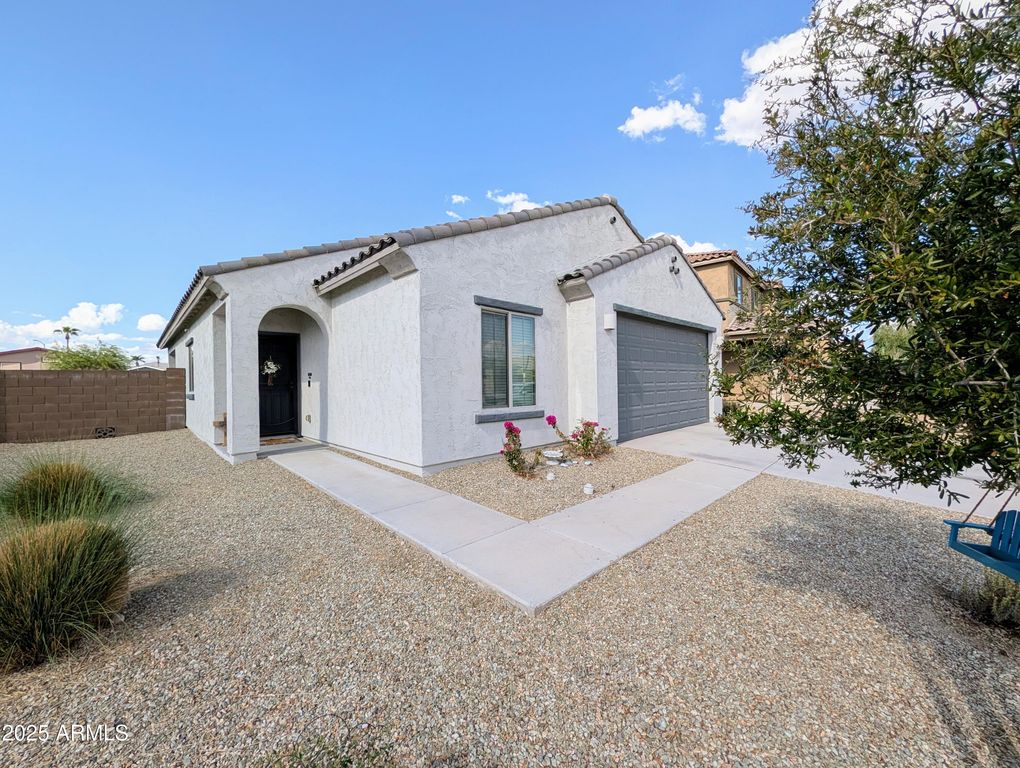 24458 W VERLEA Drive, Buckeye, AZ 85326 — photo 2