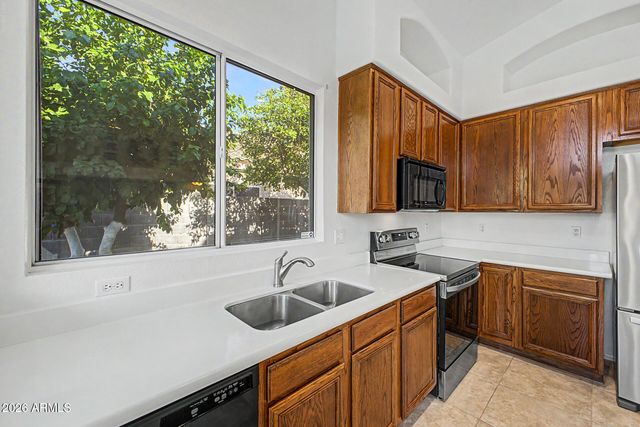 6076 W IRMA Lane, Glendale, AZ 85308