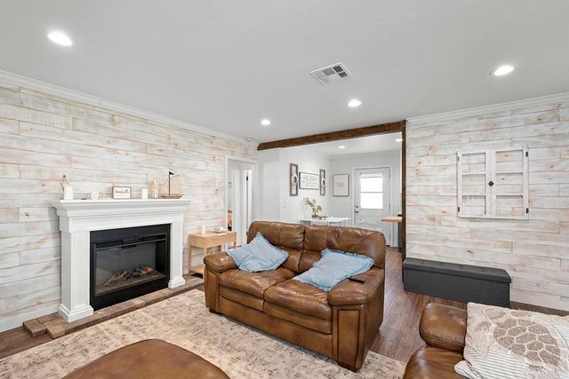 586 DEL MAR, Chula Vista, CA 91910