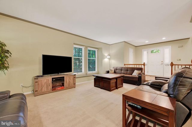176 BURNING TREE RD, Dover, DE 19904