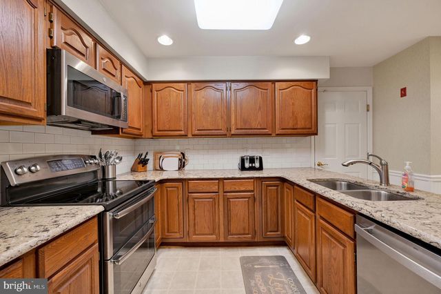 176 BURNING TREE RD, Dover, DE 19904