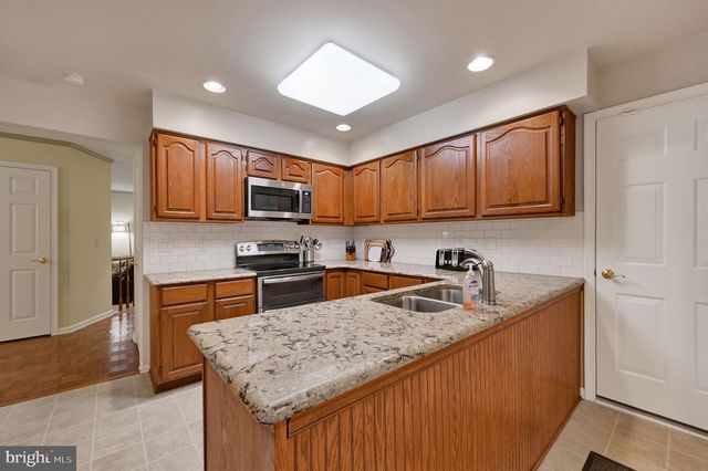 176 BURNING TREE RD, Dover, DE 19904