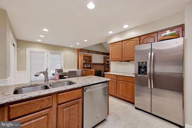 176 BURNING TREE RD, Dover, DE 19904