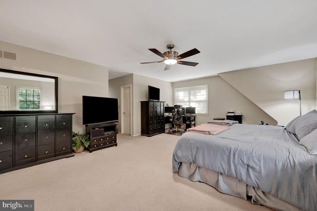 176 BURNING TREE RD, Dover, DE 19904