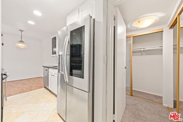 1131 ALTA LOMA Road 106, West Hollywood, CA 90069