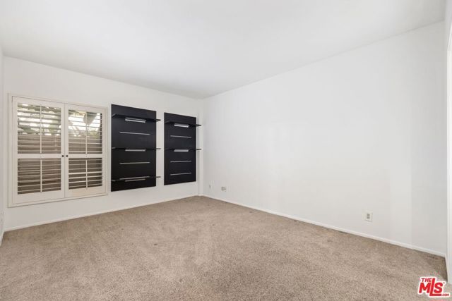 1131 ALTA LOMA Road 106, West Hollywood, CA 90069