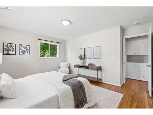 14150 Ne EUGENE Ct, Portland, OR 97230