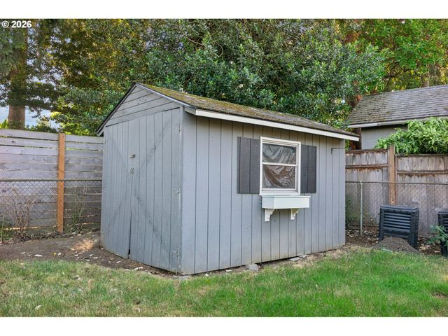 14150 Ne EUGENE Ct, Portland, OR 97230