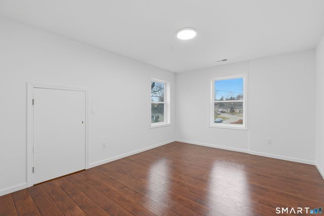 26 Crescent Drive, Danbury, CT 06810