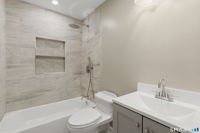 26 Crescent Drive, Danbury, CT 06810