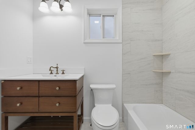 26 Crescent Drive, Danbury, CT 06810