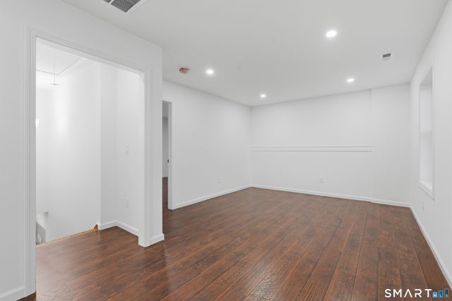 26 Crescent Drive, Danbury, CT 06810