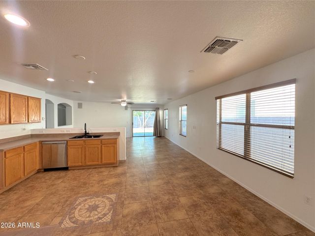 3156 W BELLE Avenue, San Tan Valley, AZ 85144