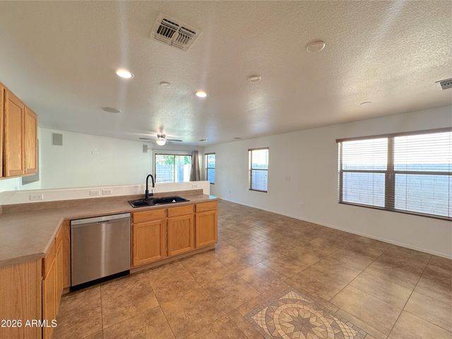 3156 W BELLE Avenue, San Tan Valley, AZ 85144