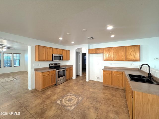 3156 W BELLE Avenue, San Tan Valley, AZ 85144