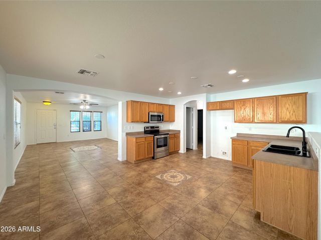 3156 W BELLE Avenue, San Tan Valley, AZ 85144