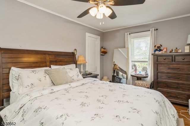 36 W End Ave, Newton Town, NJ 07860