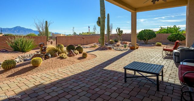 859 S Paseo De La Lira, Green Valley, AZ 85614