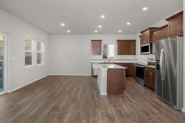 3639 S McCabe Ln, Spokane, WA 99206