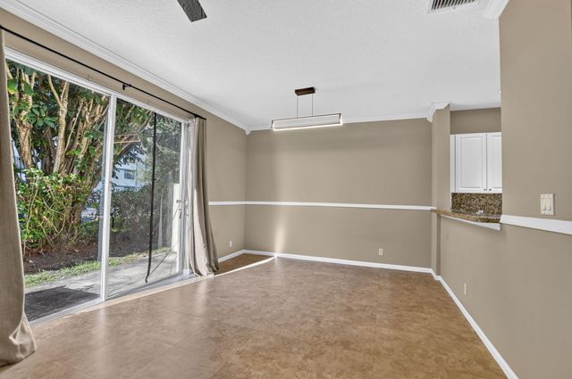 2557 Riverside Drive, Coral Springs, FL 33065