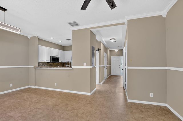 2557 Riverside Drive, Coral Springs, FL 33065