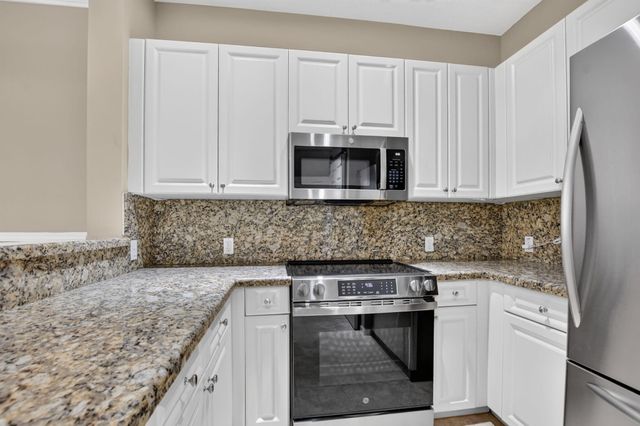 2557 Riverside Drive, Coral Springs, FL 33065