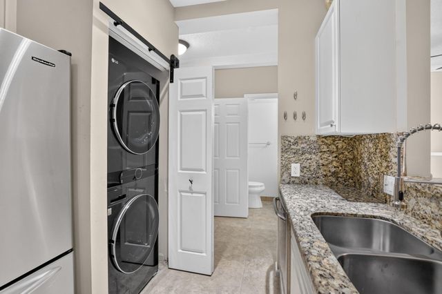 2557 Riverside Drive, Coral Springs, FL 33065