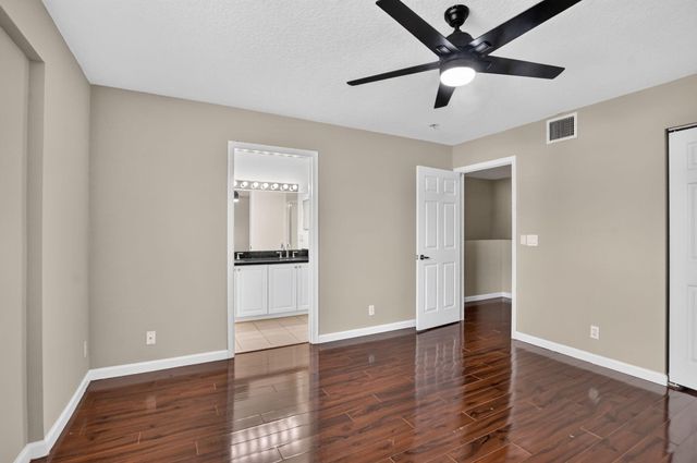 2557 Riverside Drive, Coral Springs, FL 33065