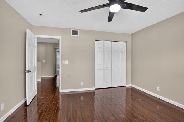2557 Riverside Drive, Coral Springs, FL 33065