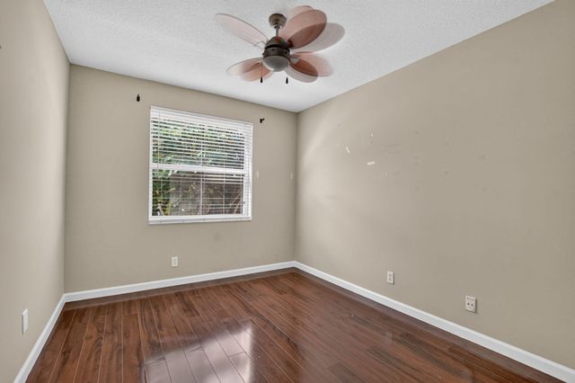 2557 Riverside Drive, Coral Springs, FL 33065