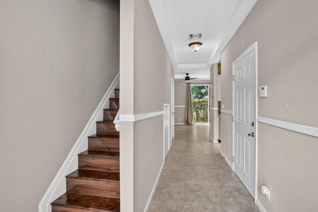 2557 Riverside Drive, Coral Springs, FL 33065