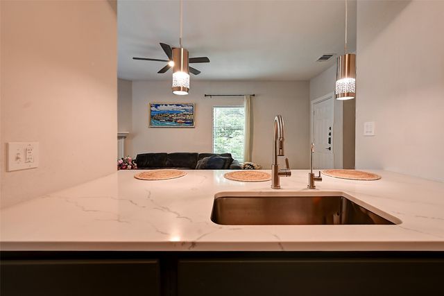 7340 Skillman Street 808, Dallas, TX 75231