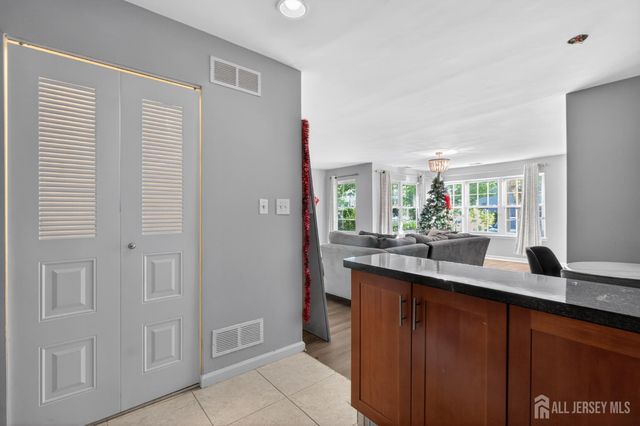 99 Pennsylvania Avenue, North Brunswick, NJ 08902