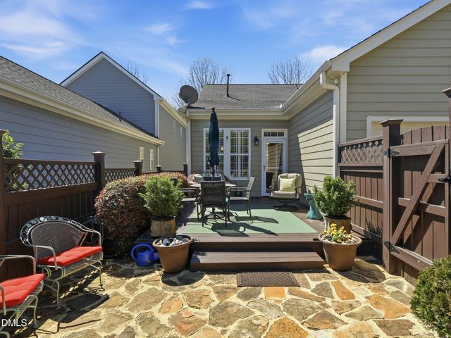 412 Marsh Landing Drive, Holly Springs, NC 27540