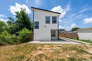 323 Gabriel # 202, San Antonio, TX 78202